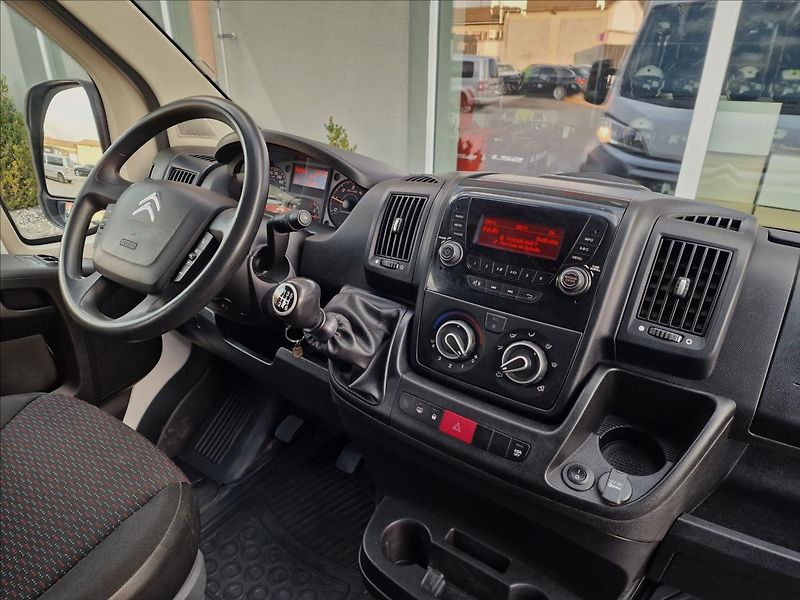 Citroën Jumper 2.2HDI L2H2 6-míst,ČR,1.Maj. - fotka 33 z 45