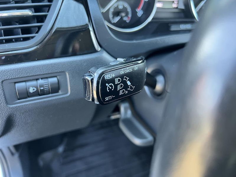 Škoda Rapid Spaceback 1.0TSi 81kw KAMERA - fotka 14 z 44