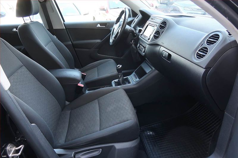 Volkswagen Tiguan (2012) 2.0 TDI, Tempomat - fotka 9 z 18
