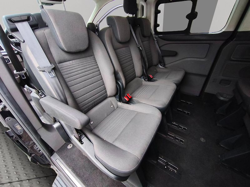 Ford Tourneo Custom (2019) 2.0 96kW, ČR, L2, TZ, nezávisl - fotka 21 z 24