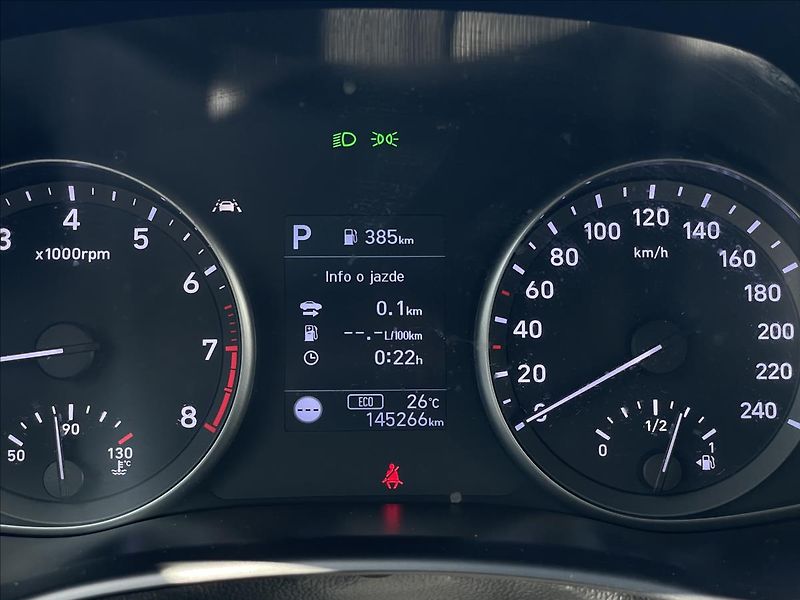 Hyundai i30 1,5 T-GDI DCT Family Smart NAV - fotka 9 z 22