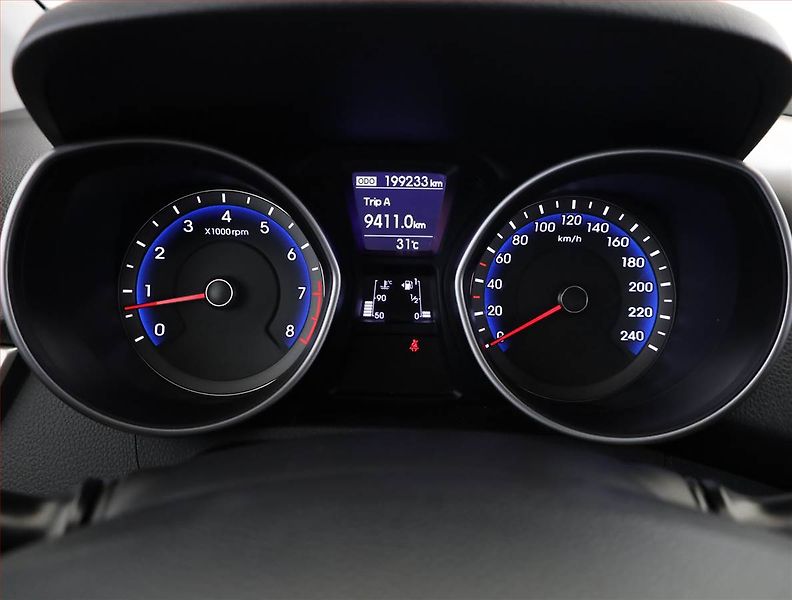 Hyundai i30 (2015) 1.6 MPI, ČR,1.maj, Serv.kniha - fotka 9 z 11