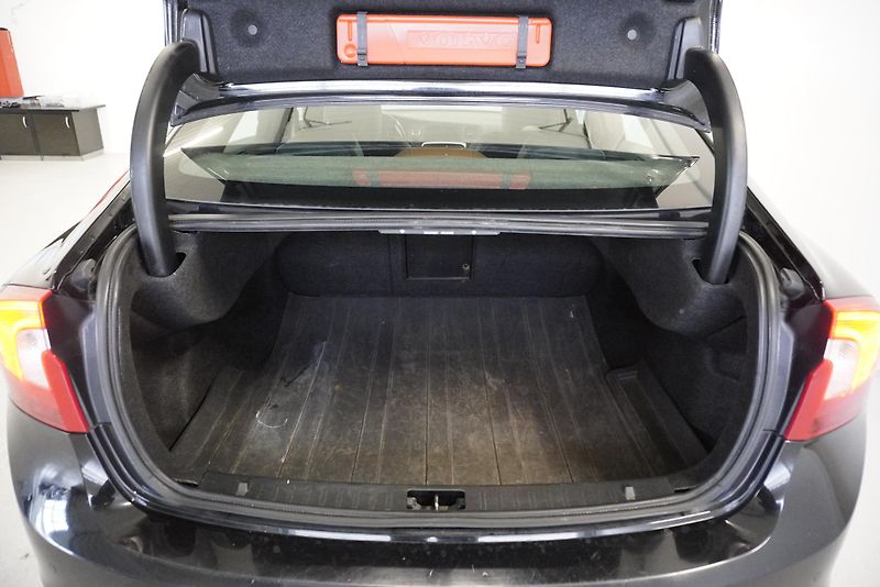Volvo S60 D5 AUTOMAT - fotka 6 z 28