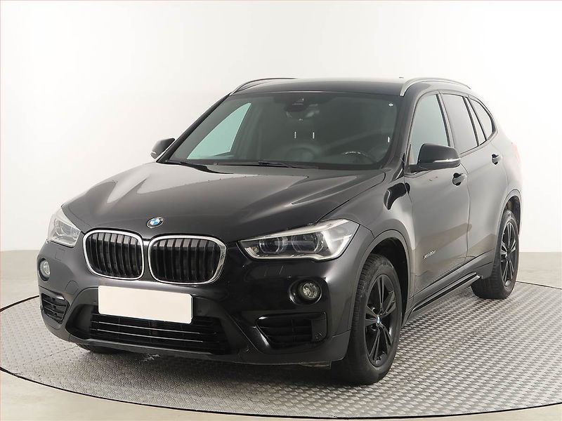 BMW X1 (2015) M Sport xDrive20d, 4X4 - fotka 2 z 20