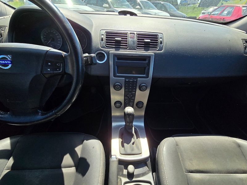 Volvo S40 (2007) 2.0D 100KW,nové CZ 1.majitel - fotka 15 z 24