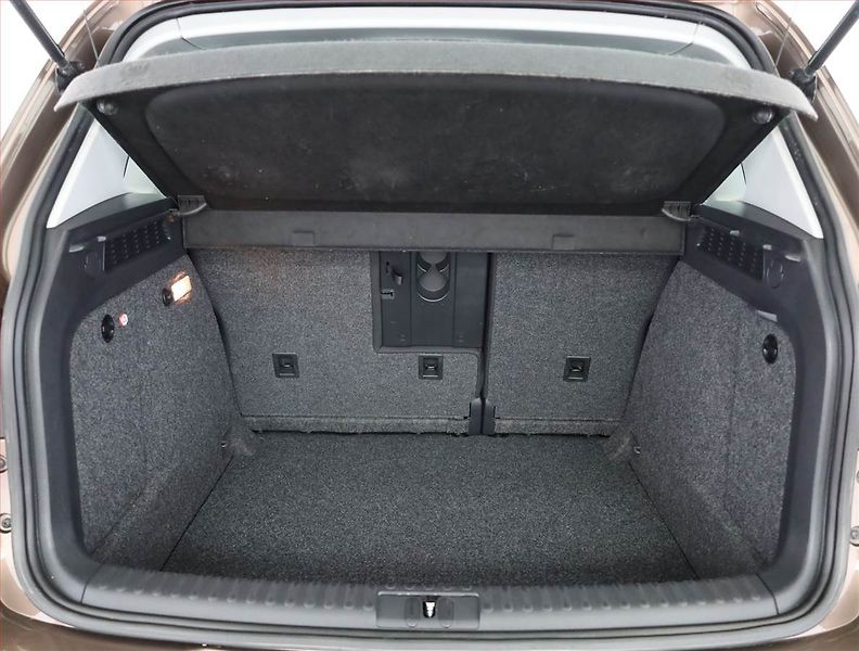 Volkswagen Tiguan (2014) 2.0 TDI, ČR,1.maj, Serv.kniha - fotka 13 z 14