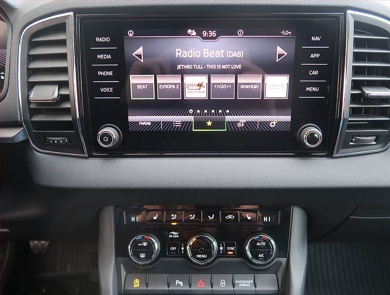 Škoda Karoq (2024) Fresh 1.5 TSI - fotka 12 z 21