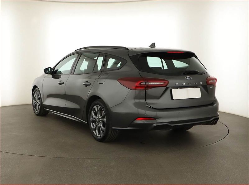 Ford Focus (2023) ST-Line 1.0 MHEV - fotka 4 z 14