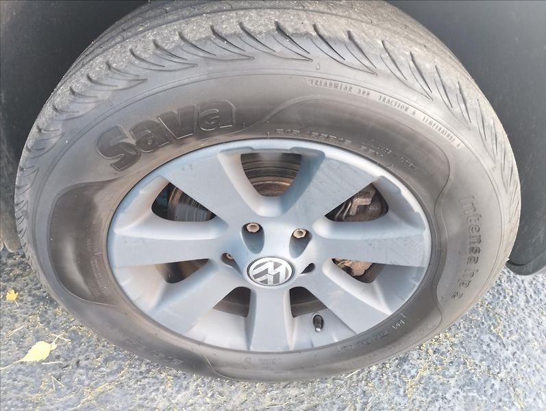 Volkswagen Tiguan 2,0 TDi 103KW 4X4 - fotka 18 z 18