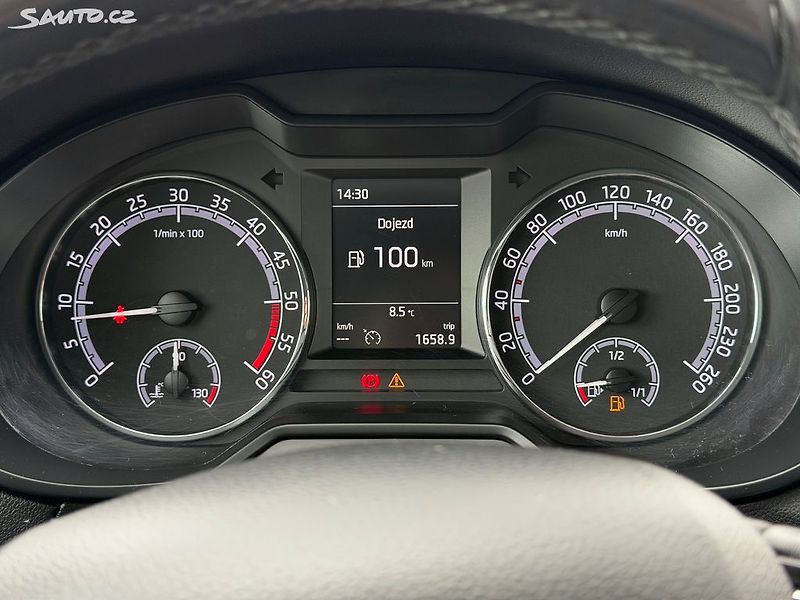 Škoda Octavia (2017) 1.6 TDi 85 kw / po rozvodech - fotka 17 z 18