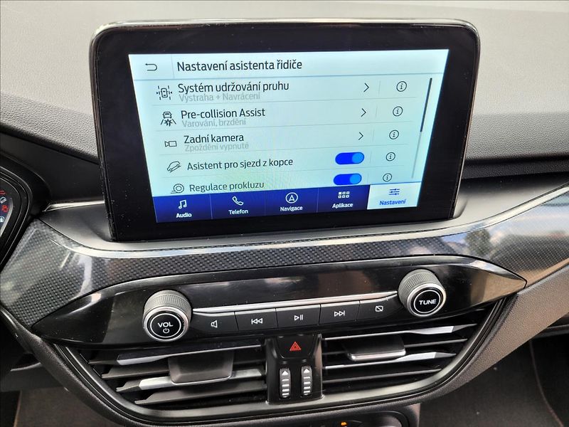 Ford Kuga 2,5 Rezervace! HEV,140kw,ST-li - fotka 32 z 50