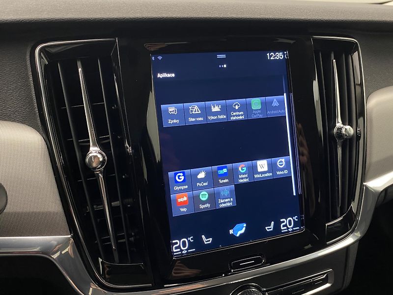 Volvo V90 B4 MOMENTUM AUT CZ - fotka 45 z 47