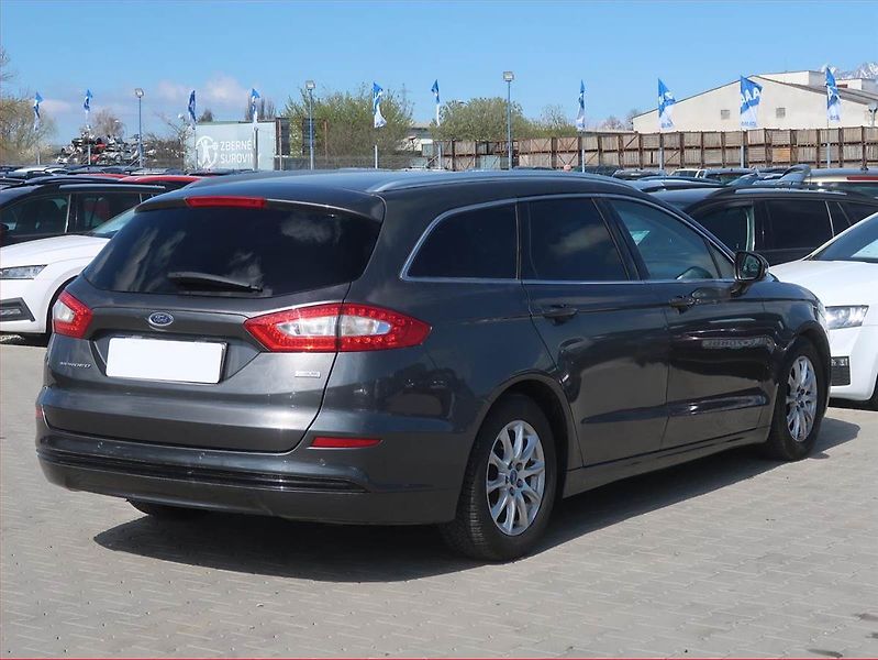 Ford Mondeo (2015) 1.5 TDCi, Navi, Tempomat - fotka 5 z 18