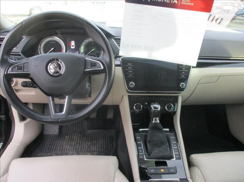 Škoda Superb 2,0 TDI, L&K,serv.historie,CZ - fotka 20 z 46