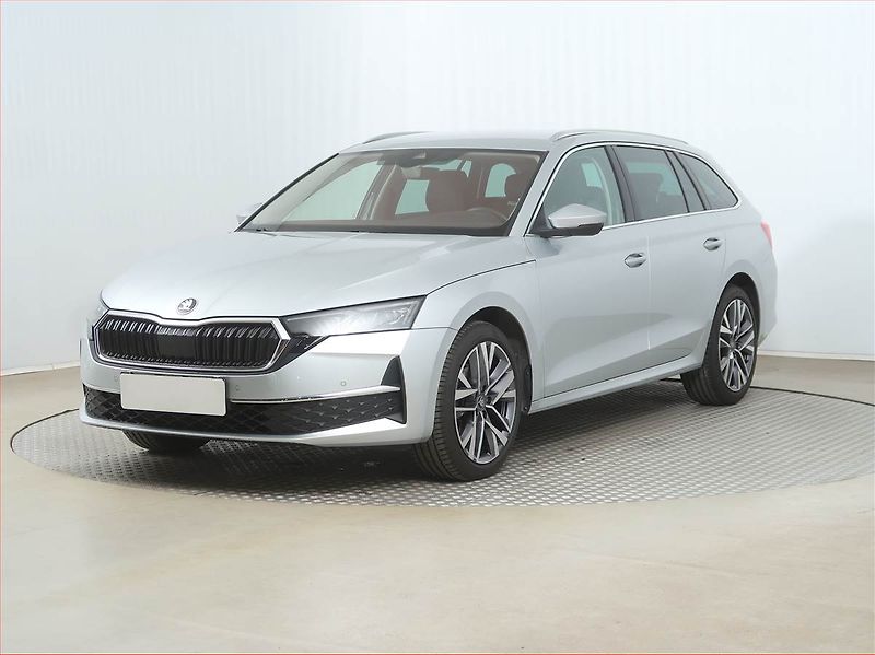 Škoda Octavia (2025) 2.0 TDI, Top Selection - fotka 2 z 22