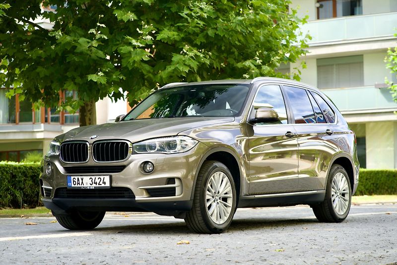 BMW X5 (2018) 1. Majitel, + ZIMNÍ SADA, DPH - fotka 1 z 25