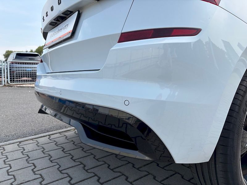 Škoda Kamiq (2022) Monte Carlo 1.0 TSI 81 kW - fotka 12 z 31