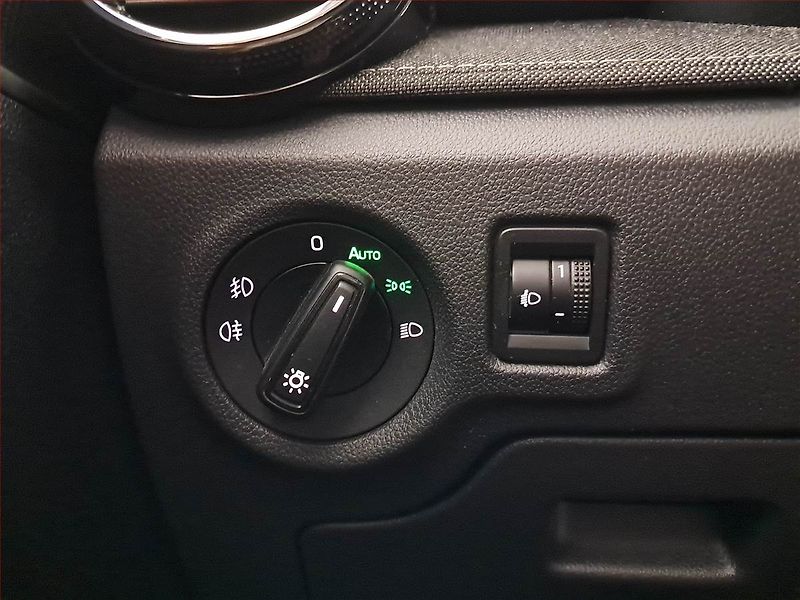 Škoda Fabia (2023) 1.0 TSI, ČR,1.maj, Tempomat - fotka 17 z 23