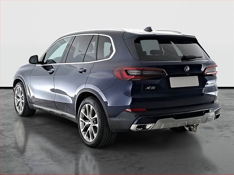 BMW X5 (2021) xDrive30d - fotka 4 z 32