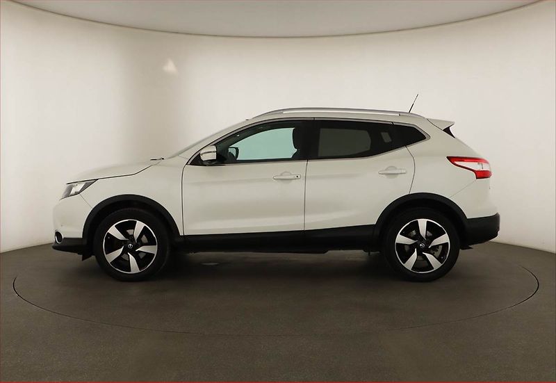 Nissan Qashqai (2015) 1.2 DIG-T, Navi, Tempomat - fotka 3 z 16