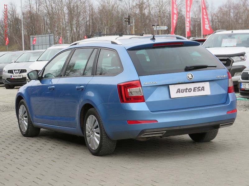 Škoda Octavia (2013) 2.0TDi, Elegance, bixen, navi - fotka 6 z 36