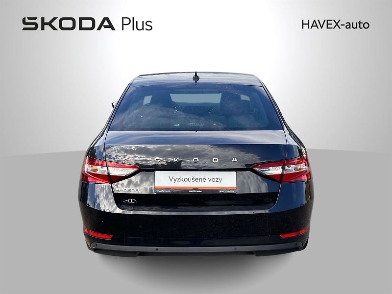 Škoda Superb (2021) 1.5 TSI Style - fotka 38 z 38
