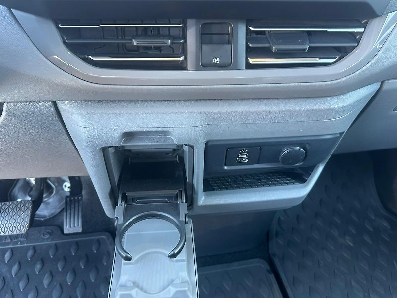 Volkswagen Caravelle (2026) 2.0TDi, 110KW, 8. MÍST - fotka 20 z 40