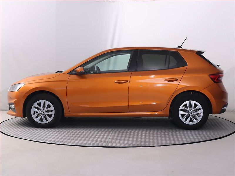 Škoda Fabia (2024) Selection 1.0 TSI, Serv.kniha - fotka 3 z 16