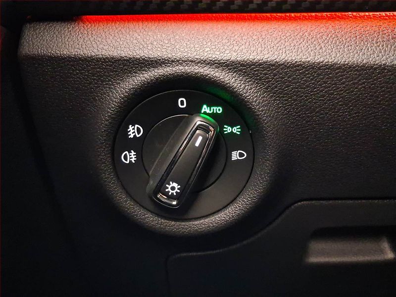 Škoda Kamiq (2025) Monte Carlo 1.0 TSI - fotka 20 z 22