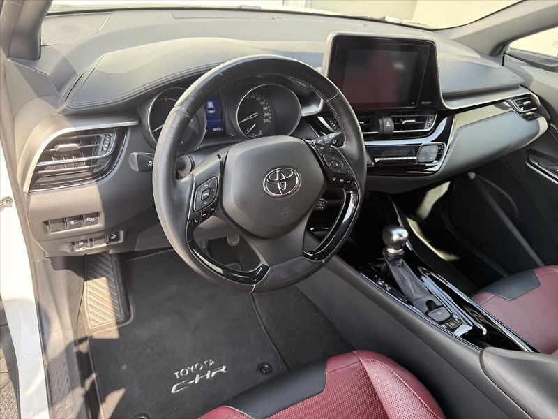 Toyota C-HR 1,8 Selection Bi-tone - fotka 7 z 19