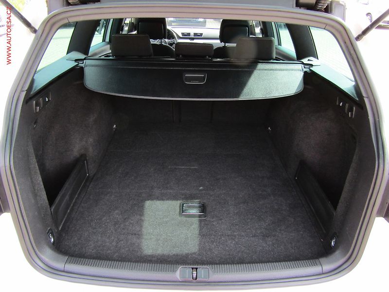 Volkswagen Passat (2013) 2.0TDi 4x4, DSG, bixen, AC - fotka 7 z 23