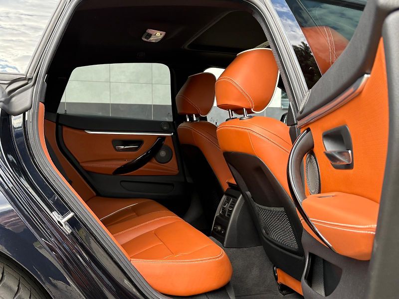 BMW Řada 4 440i xDrive Gran Coupé M 240kW - fotka 30 z 75