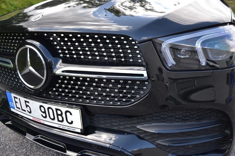 Mercedes-Benz GLE 350.de Plug-in Hybrid AMG 4Mat - fotka 40 z 46