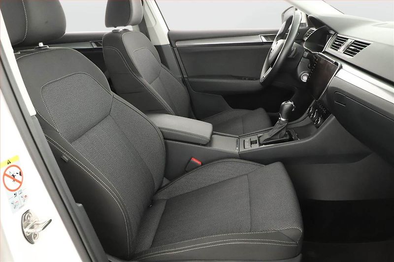 Škoda Superb (2019) 2.0 TDI, Automat, Serv.kniha - fotka 7 z 22