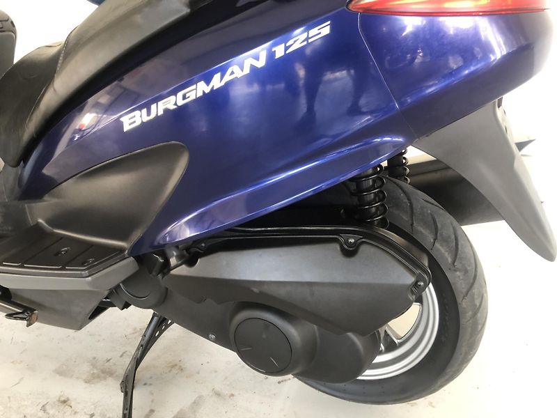 Suzuki Burgman 125 - fotka 8 z 17