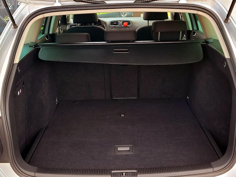 Volkswagen Golf 1,4 TSi Highline ROZVODY     - fotka 12 z 40