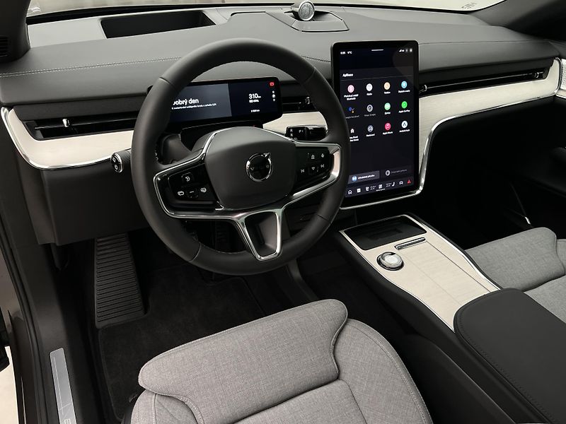 Volvo EX90 AWD TWIN MOTOR RECHARGE 7 MÍST - fotka 4 z 53