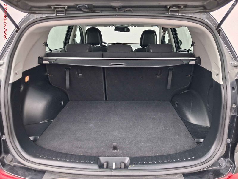 Kia Sportage (2013) 1.6 GDi, Panor, navi - fotka 7 z 21