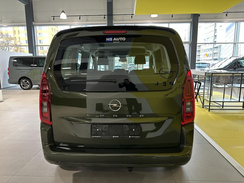 Opel Combo Edition Plus L1H1 1.5CDTI, MT6 - fotka 6 z 19