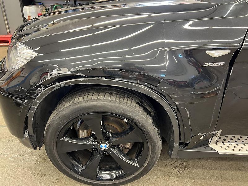 BMW X6 40D 3.0D xDrive 225 kW - fotka 4 z 22