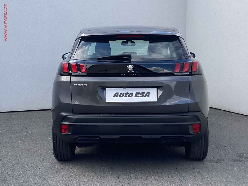 Peugeot 3008 (2023) 1.2 PT, Active, AT, LED - fotka 5 z 19