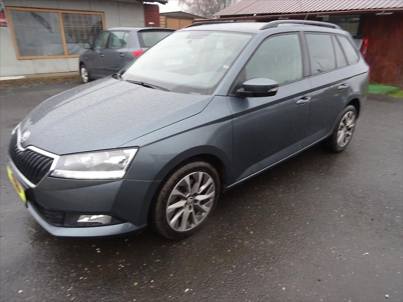 Škoda Fabia 1,0 TSi 70 kW Automat - fotka 5 z 31
