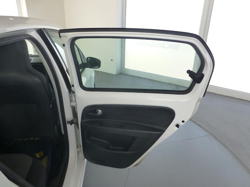 Volkswagen up! (2013) 1,0MPI**KLIMATIZACE** - fotka 17 z 22