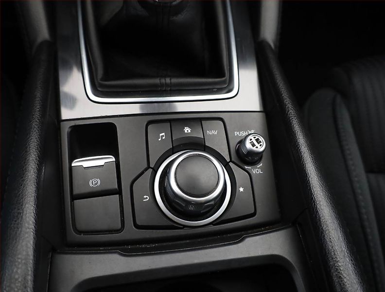 Mazda 6 (2017) 2.0 Skyactiv-G, ČR,1.maj - fotka 16 z 20