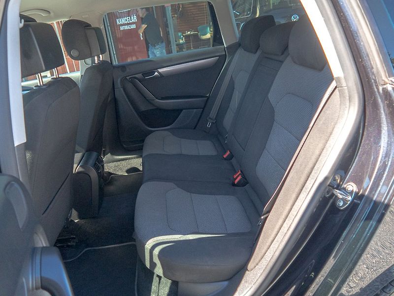 Volkswagen Passat (2012) 2.0TDI 103KW CR DSG – NAVI - fotka 43 z 52