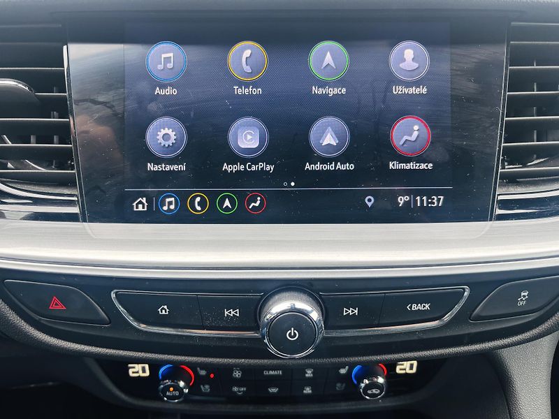 Opel Insignia (2021) 2.0GSI Sport 169kW, AWD, AT9 - fotka 15 z 16
