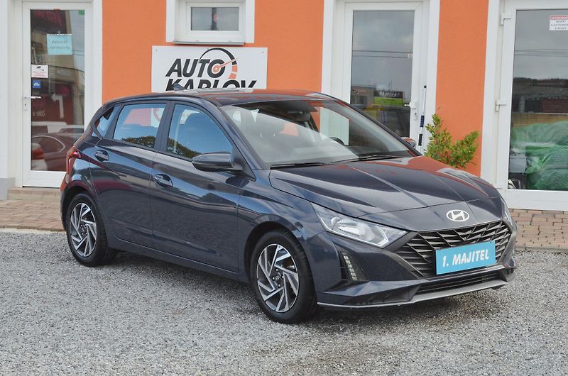 Hyundai i20 (2024) 1.2i 62kW / ČR / 8.000km - fotka 1 z 37