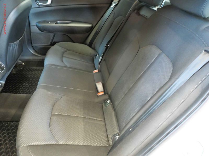 Kia Optima (2017) 1.7CRDi, 2.maj,ČR, AT, STK7 - fotka 10 z 24