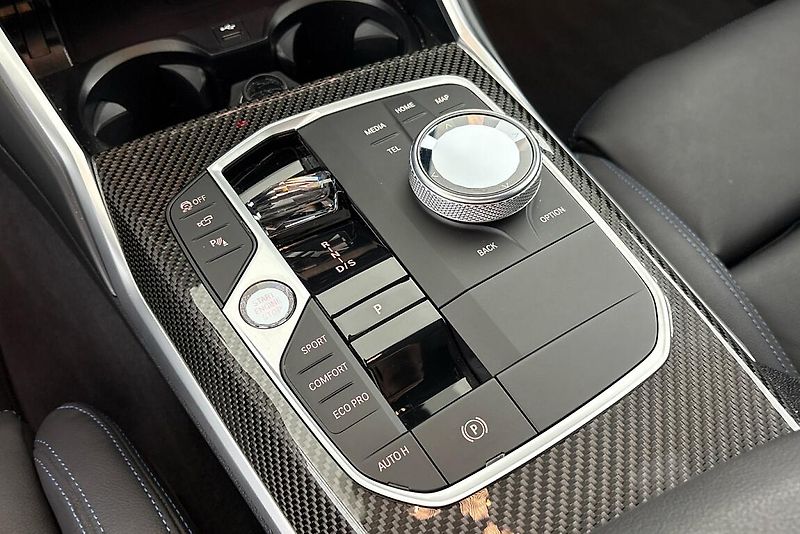BMW Řada 3 řady 3 | 330d xDrive - fotka 11 z 27