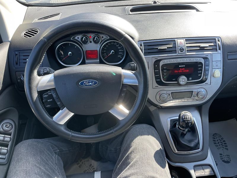 Ford Kuga 2.0TDC-i 4x4 135PS TITANIUM!!! - fotka 175 z 189